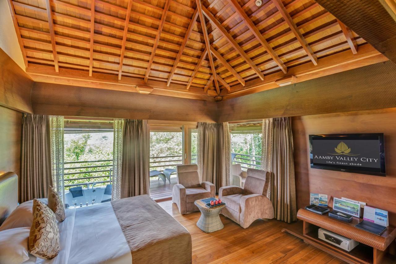 ホテル アンビー バレー シティ ロナバラ エクステリア 写真 A suite at the resort