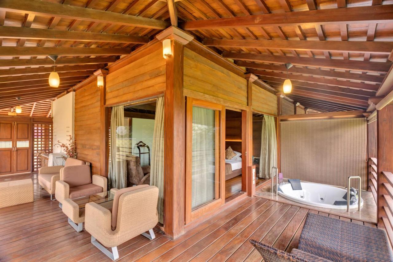 ホテル アンビー バレー シティ ロナバラ エクステリア 写真 A suite at the resort